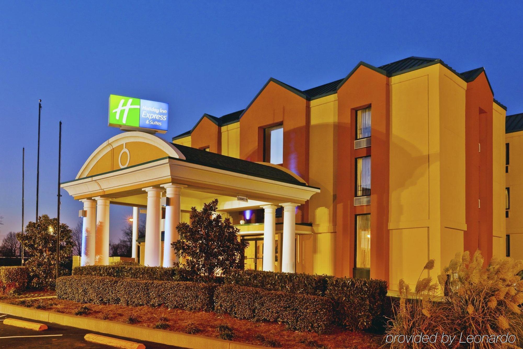 Holiday Inn Express & Suites Nashville-I-40 & I-24 Exterior photo